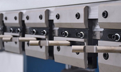 100t Cnc Metal Bending Machines, 3200 Mm Cnc Sheet Press Brake With E21 100t CNC stroji za upogibanje kovin, 3200 mm CNC stiskalnica za pločevino z E21