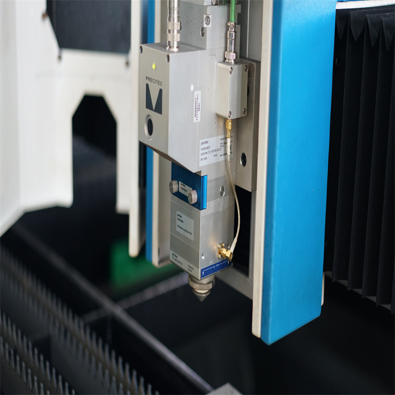 12kw laserski stroj za rezanje vlaken za 10 mm ogljikovo jeklo