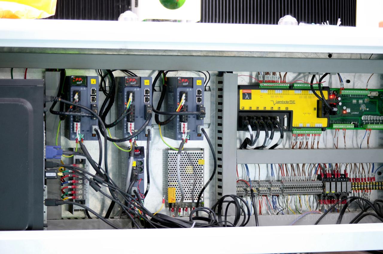 1500*3000mm 500w Racuys Or Ipg Fiber Laser Cutting Machine 1500*3000mm 500w Racuys ali Ipg fiber laserski rezalni stroj