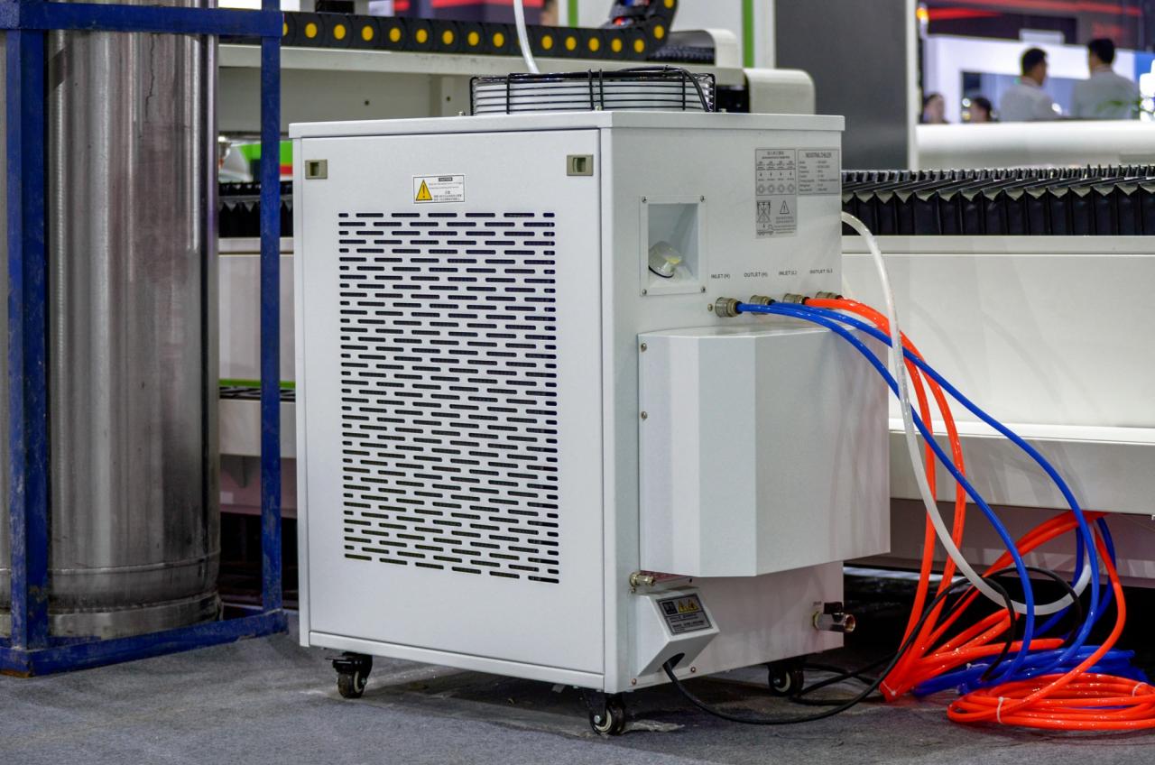 1500*3000mm 500w Racuys Or Ipg Fiber Laser Cutting Machine 1500*3000mm 500w Racuys ali Ipg fiber laserski rezalni stroj