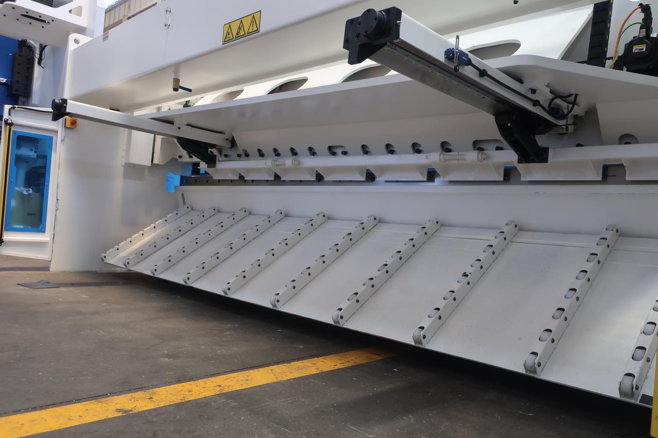 16 mm hidravlične giljotinske škarje za rezanje pločevine 6 metrov