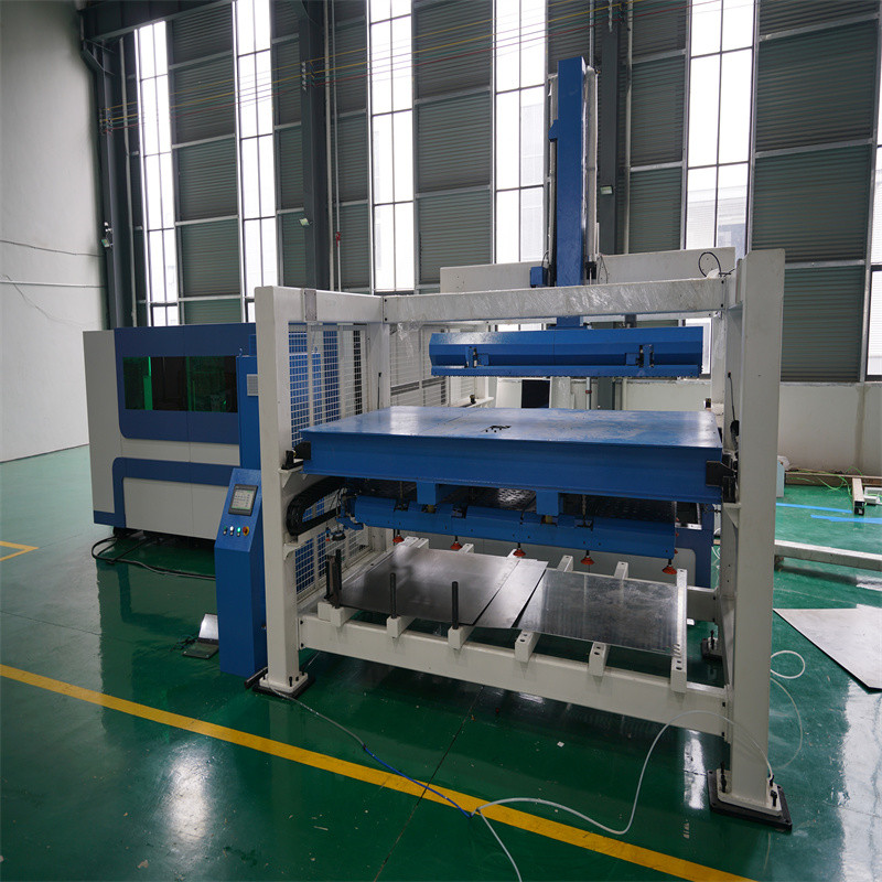 1kw 1,5kw 2kw vlaknasti laserski rezalni stroj za rezanje kovinske pločevine 3000x1500mm