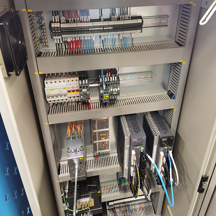 300t/4000 Hydraulic Press Brake Machine 300t/4000 hidravlični zavorni stroj