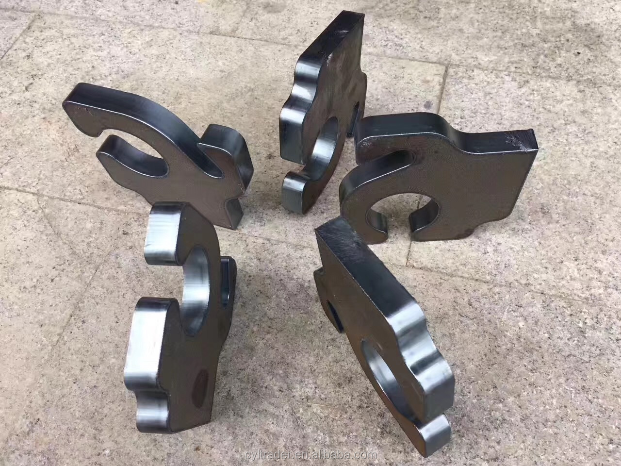 3015 4015 1kw To 6kw Cnc Fiber Laser Cutting Machine Raycus Laser Power 3015 4015 1kw do 6kw CNC stroj za lasersko rezanje vlaken Raycus Laser Power