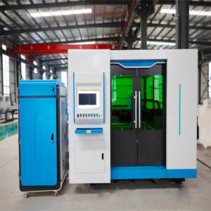 Laserski stroj za rezanje vlaken 3015 za hitro rezanje 1-6 mm kovinskih materialov