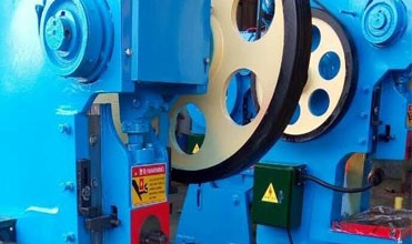 400 Ton Small Pneumatic Power Punch Press Mechanical Eccentric Punching Machine 400-tonska majhna pnevmatska stiskalnica, mehanski ekscentrični prebijalni stroj