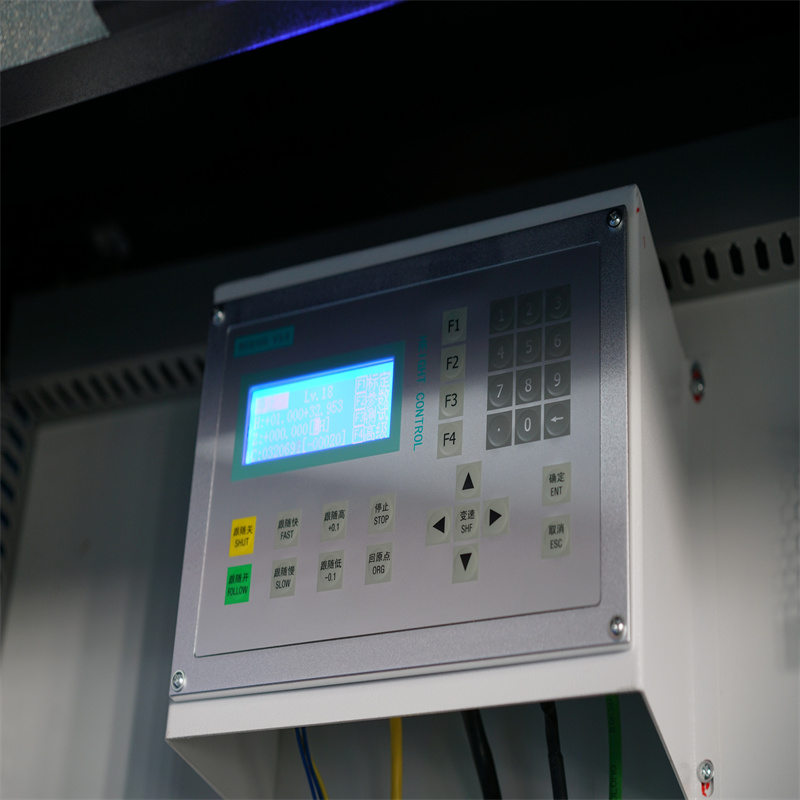 5 mm Cnc stroj za lasersko rezanje pločevine iz jeklenih kovinskih vlaken Cena