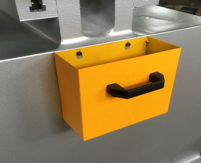 60t Q35-16 Hydraulic Ironworker Shearing Punching Bending And Notching Machine 60t Q35-16 Hidravlični železarski stroj za striženje, prebijanje, upogibanje in zarezovanje