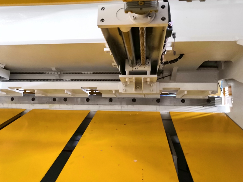 6mm Q11 Electric Sheet Plate Shearing Machine 8 Feet Sheet Metal Shearing Machine 6 mm Q11 električni stroj za striženje pločevine 8-metrski stroj za striženje pločevine