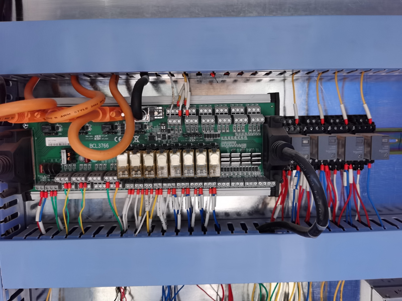 8mm 10mm Carbon Steel Laser Cutter 1530 4020 Cnc Fiber Laser Cutting Machine 8 mm 10 mm laserski rezalnik iz ogljikovega jekla 1530 4020 Cnc stroj za lasersko rezanje vlaken