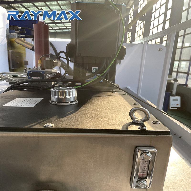 Cnc stroj za upogibanje stiskalnice s sistemom Da52t