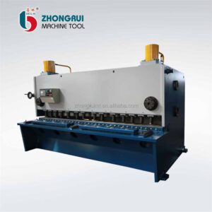 E21 82500 Hidravlični CNC giljotinski strižni stroj za rezanje jeklene pločevine