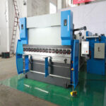 Hidravlična stiskalnica Wc67y-125Tons/3200mm