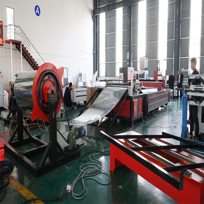 Raycus Cnc 1000w 1500w 2000w cevni stroj za lasersko rezanje kovinskih vlaken