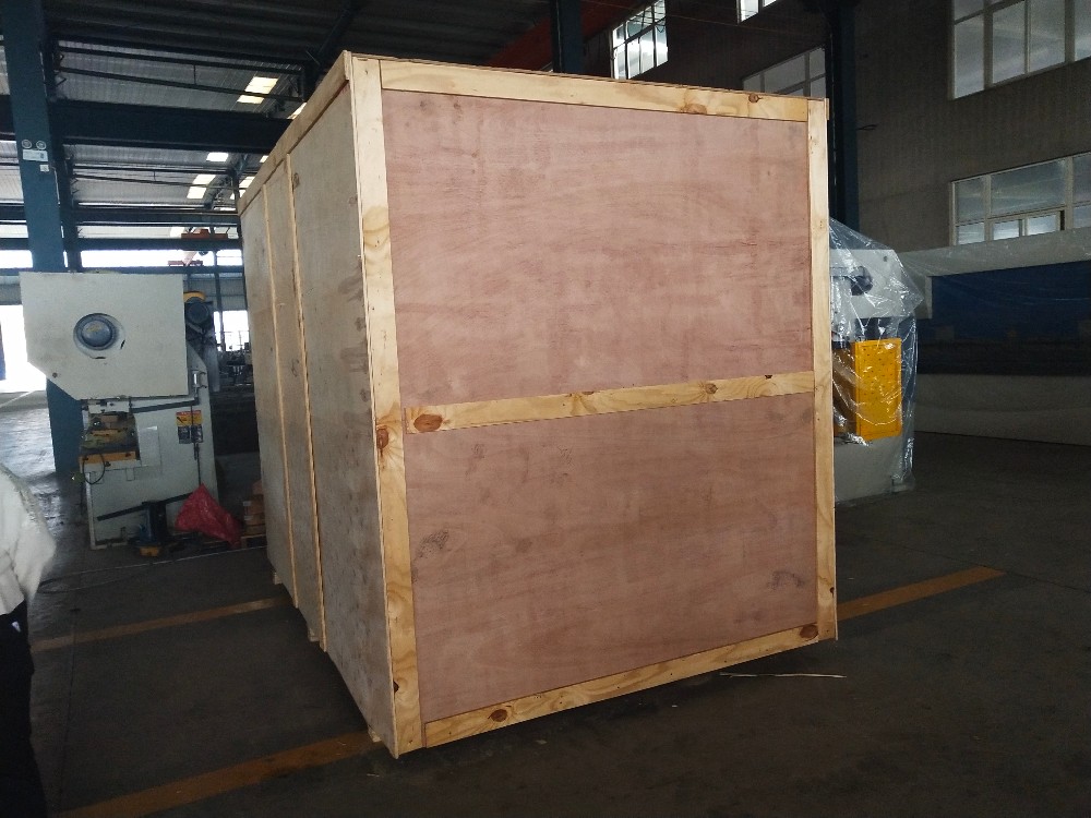 China Metal Hydraulic Press Brake Machine With Reasonable Price Kitajski kovinski hidravlični zavorni stroj z razumno ceno