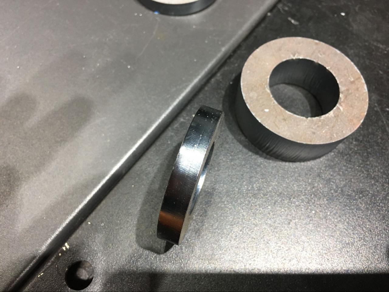 Cnc Fiber Laser Metal Cutting Machine 2000w Fiber Laser Cutting Machine Cnc stroj za lasersko rezanje kovin z vlakni 2000 W stroj za lasersko rezanje vlaken