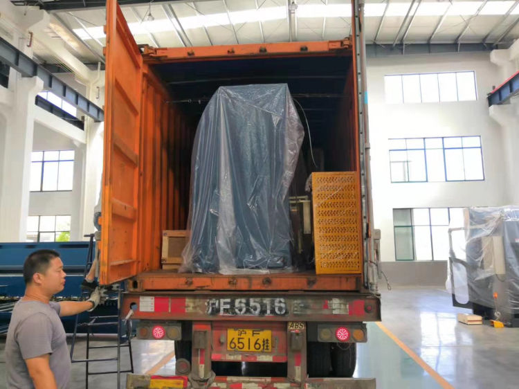 Cnc Nc Hydraulic Press Metal Guillotine Shear Machine For Carbon Stainless Steel Sheet Cnc Nc hidravlični stiskalni stroj za kovinske giljotine za pločevino iz nerjavečega jekla