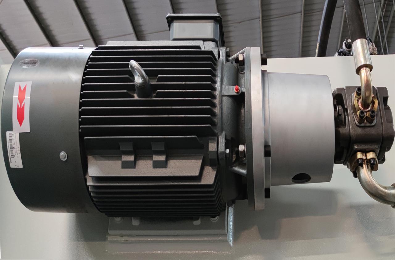 Da-66t Controller Cnc Hydraulic Press Brake Price With 3d Touch Screen System Krmilnik Da-66t Cnc hidravlična tlačna zavora Cena s 3d sistemom zaslona na dotik