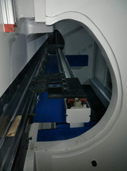 Da53t Cnc System Controller 125t4000 3+1 Axis Cnc Hydraulic Press Brake With Good Quality Da53t Cnc sistemski krmilnik 125t4000 3+1 osna CNC hidravlična stiskalna zavora dobre kakovosti