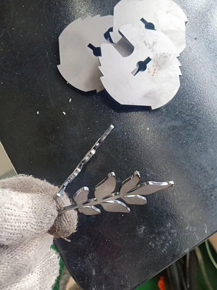 High Power 3015 2000 W Cnc stroj za lasersko rezanje kovinskih pločevin z vlakni