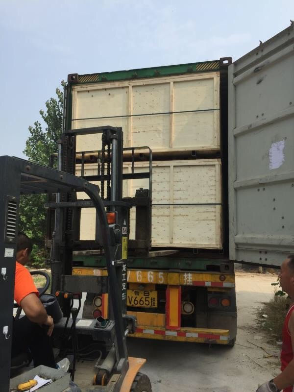 Visokokakovosten stroj za lasersko rezanje vlaken 1530 za kovino 500w 750w 1000w 1500w