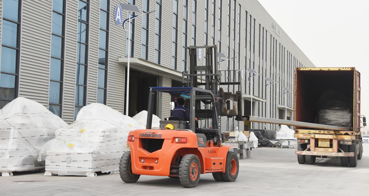 Laser Source 2000w 3000w Fiber Laser Cutting Machine Laser Source 2000w 3000w fiber laserski rezalni stroj