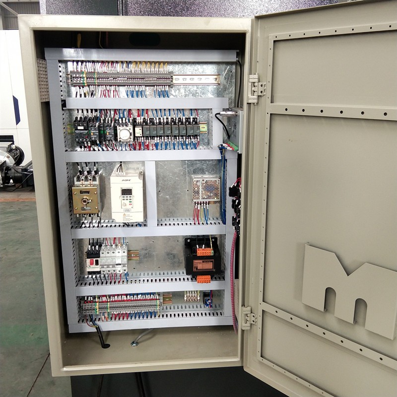 Qc12k-4x2500 Cnc Hydraulic Customized Shearing Machine Cutting Machine Qc12k-4x2500 Cnc hidravlični prilagojeni strižni stroj za rezanje