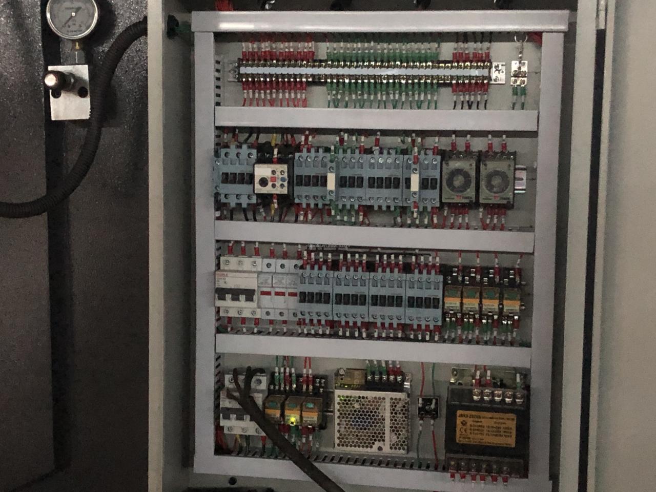 Wc67k Cnc Aluminum Iron Plate Hydraulic Press Brake Cnc Metal Sheet Bending Machine Wc67k Cnc aluminijasta železna plošča hidravlična stiskalnica Cnc stroj za upogibanje pločevine