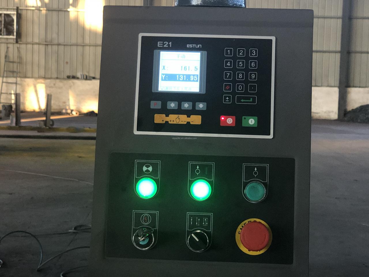 Wc67k Cnc Aluminum Iron Plate Hydraulic Press Brake Cnc Metal Sheet Bending Machine Wc67k Cnc aluminijasta železna plošča hidravlična stiskalnica Cnc stroj za upogibanje pločevine